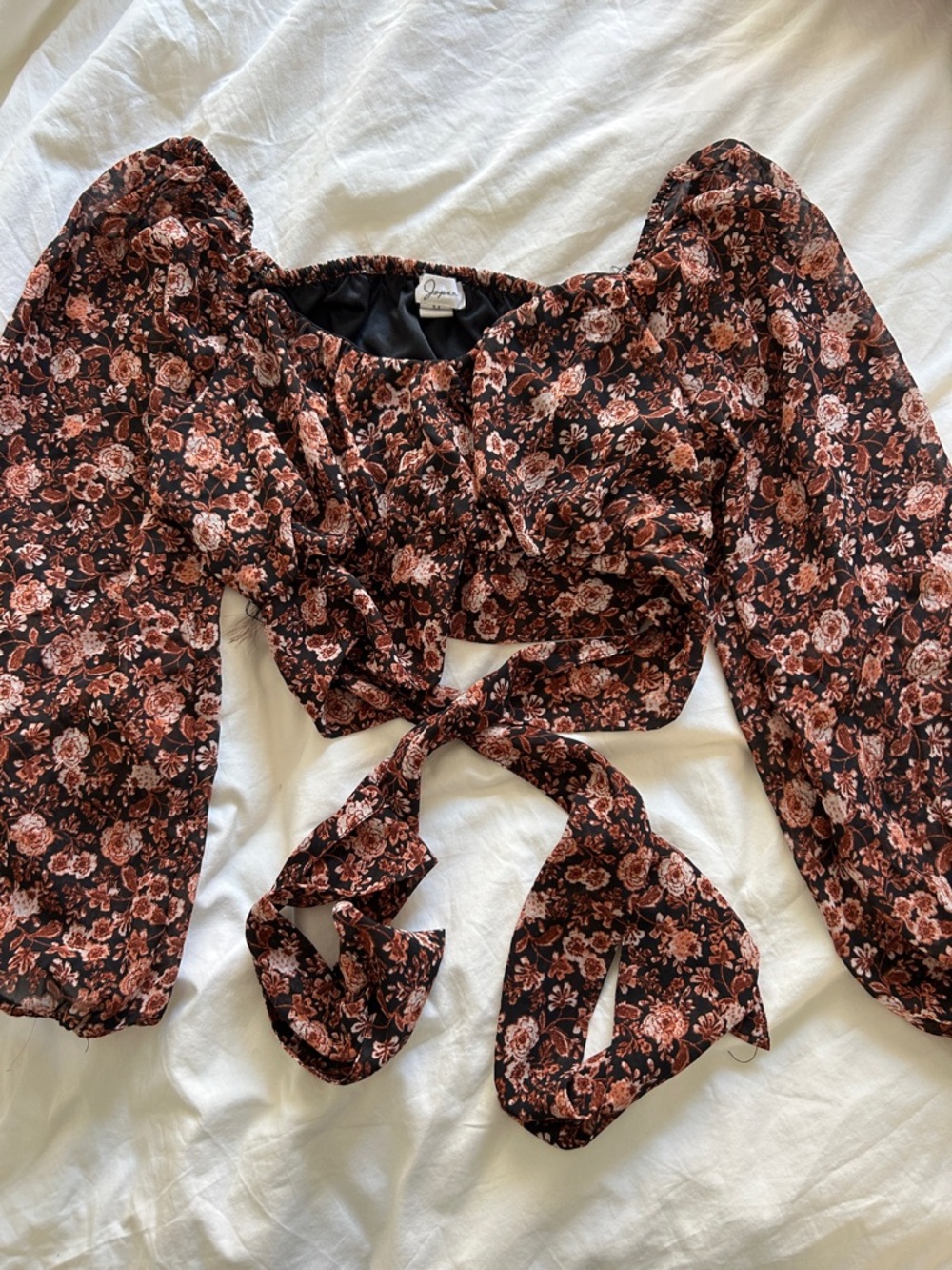 Black Floral Tie-Front Puff Sleeve Blouse